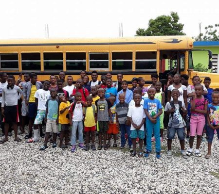 Crianças socorridas pela Nations Help e New Life 4 Kids no Haiti em 2018